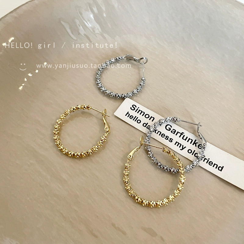 Small Pieces of Silver round Ring Earrings Female 2024 New Arrival Best Selling Ear Clip Accessible Luxury Fancy Exaggerated Ear Ring Square and round Face Earrings