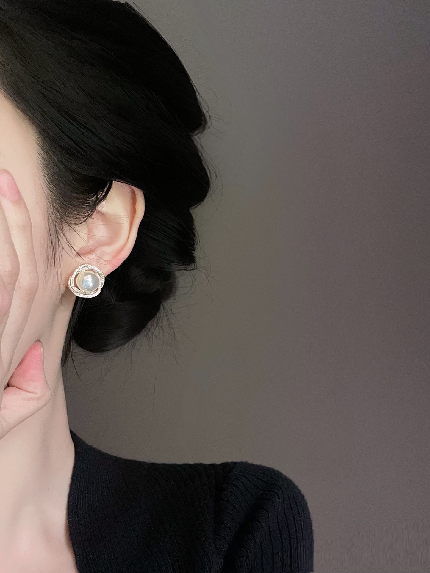 Mermaid Mosquito Coil Ear Clip Temperament Gift Pearl