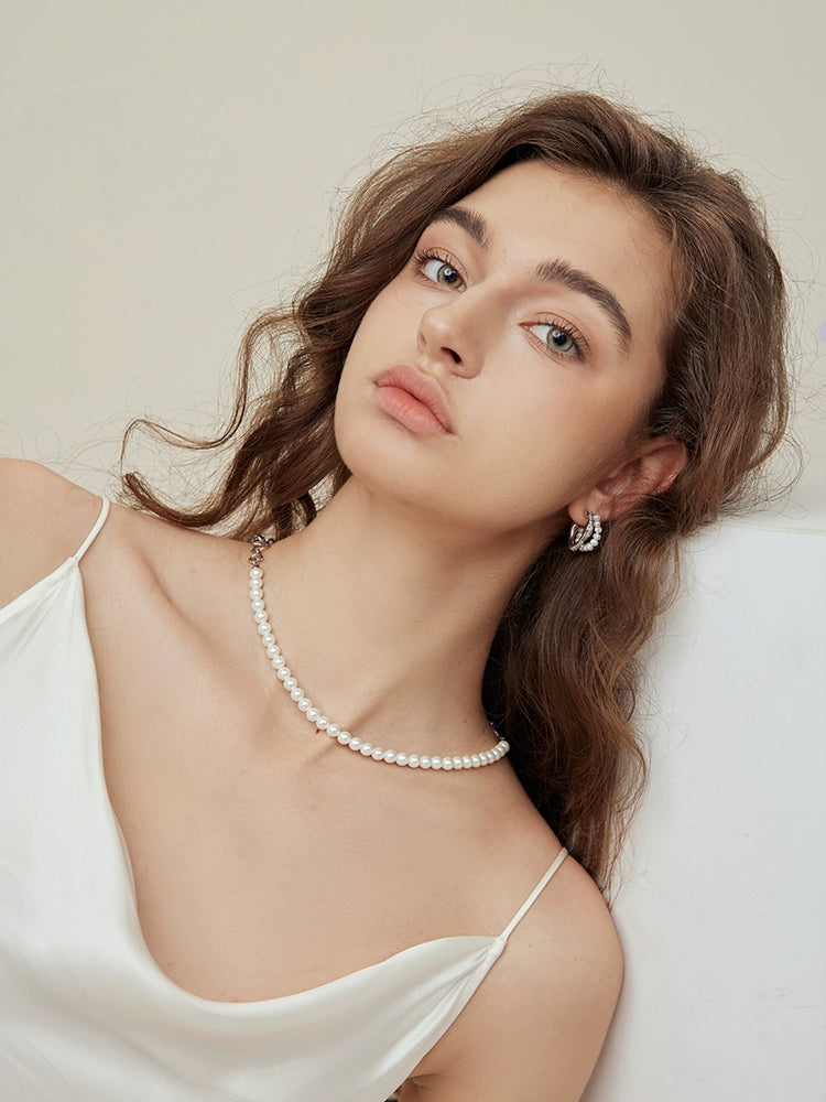 Arsis Silver Unique Pearl Female Small Ear Studs