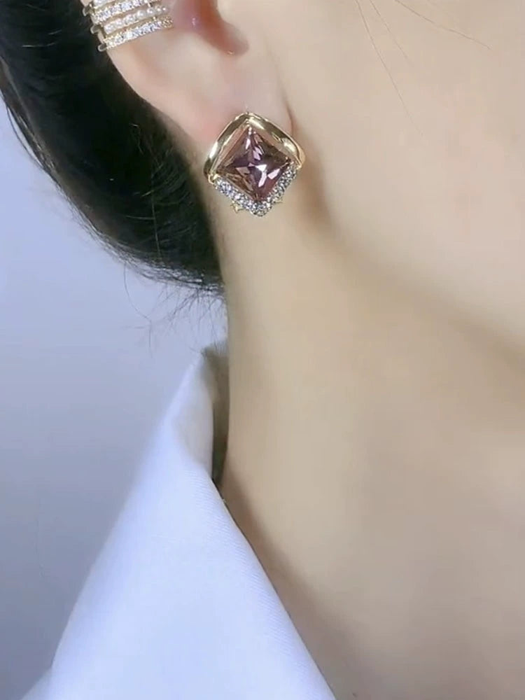 Niche Style Diamond-Shaped Exquisite Graceful Geometric Purple Crystal