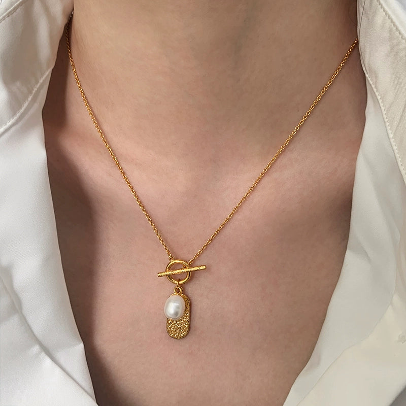 Accessible Luxury Extremely Fine Natural Freshwater Female Twin Small Pearl