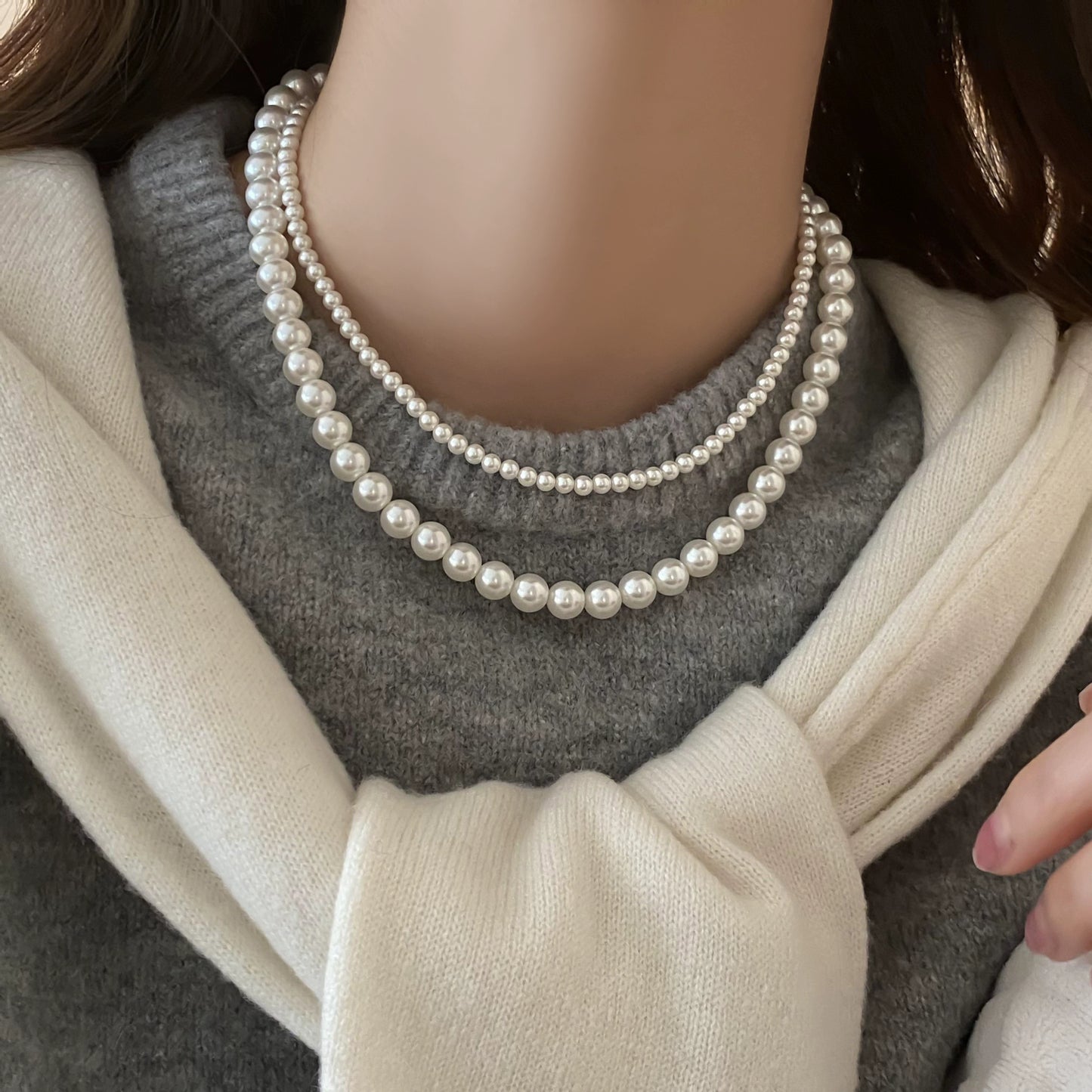 Accessible Luxury Australian White Perfect Circle Pearl Women's Sweater Chain Magnetic Buckle