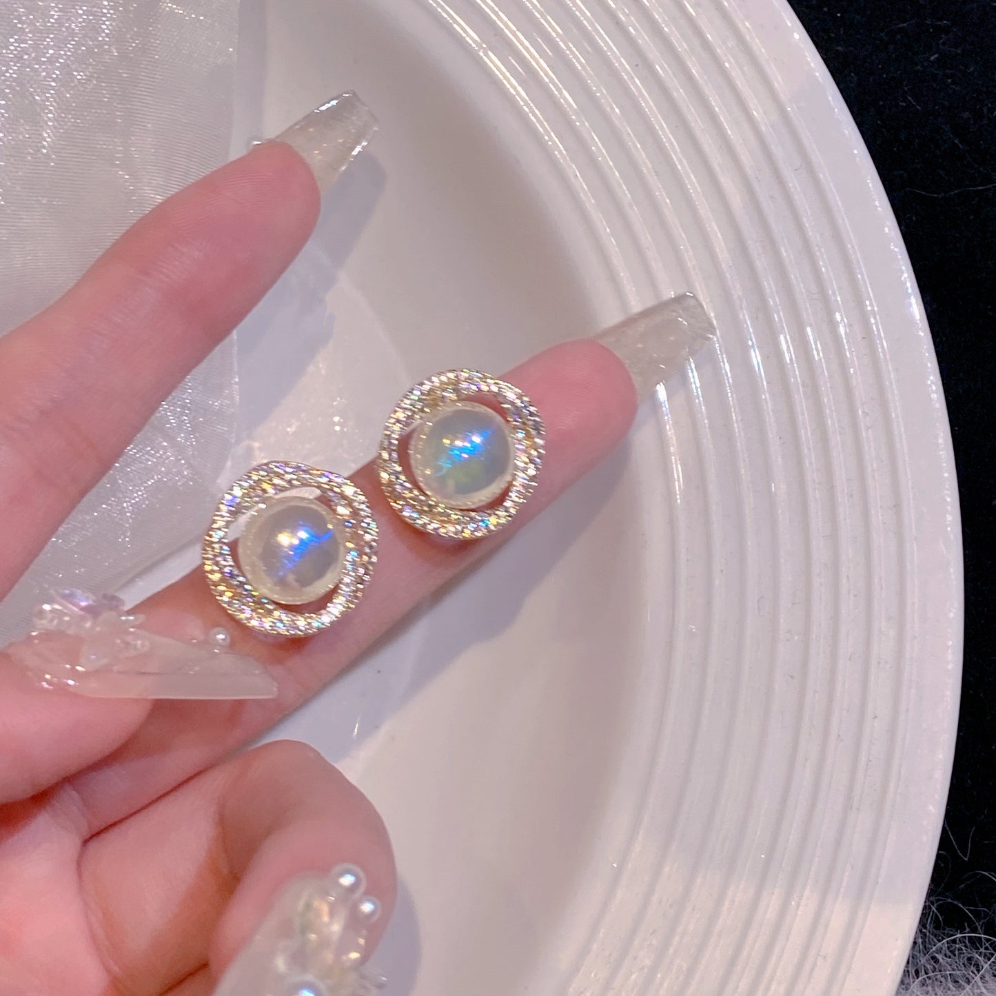 Mermaid Mosquito Coil Ear Clip Temperament Gift Pearl