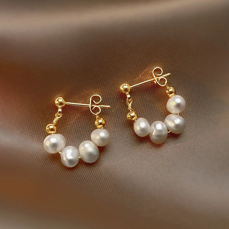 Korean New Simple Temperament Circle Pearl Earrings Fashion Small Versatile Earrings