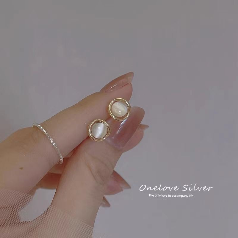 Niche Style Light Green Sleep Women's Travel Matching Ear Studs