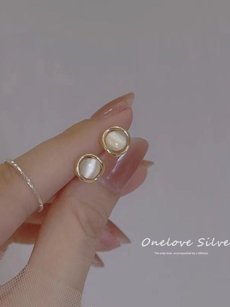 Niche Style Light Green Sleep Women's Travel Matching Ear Studs
