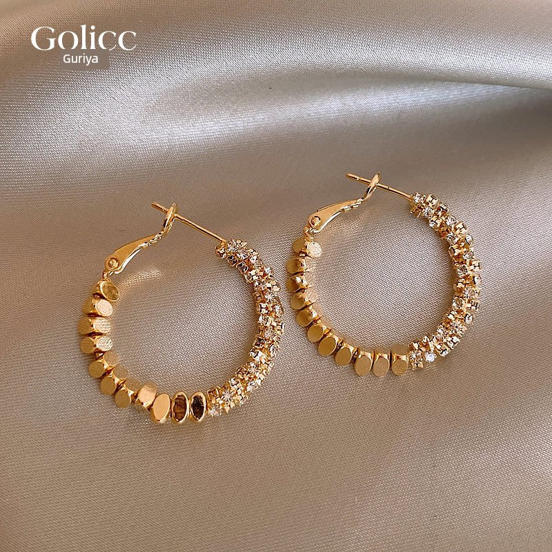 Gold Small Pieces of Silver Unique Hoop Earrings Female Special Interest Light Luxury Fancy Stud Earrings 2024 New Arrival Best Selling Earrings