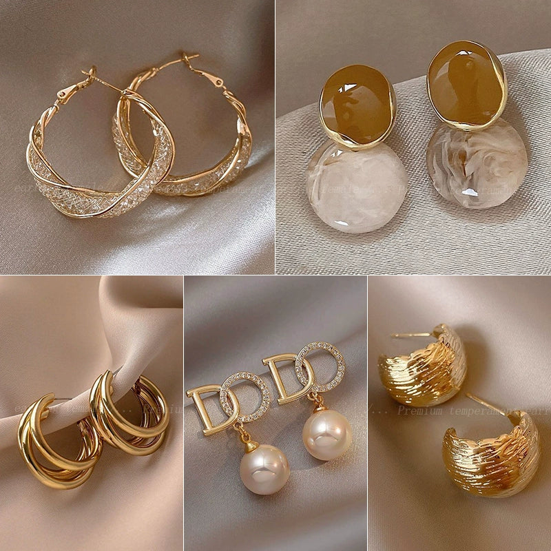 Retro Hong Kong Style Elegant Stud Earrings for Women 2025 New Arrival Best Selling Internet Celebrity Niche Style Fancy Stud Earrings Golden Versatile Stud Earrings