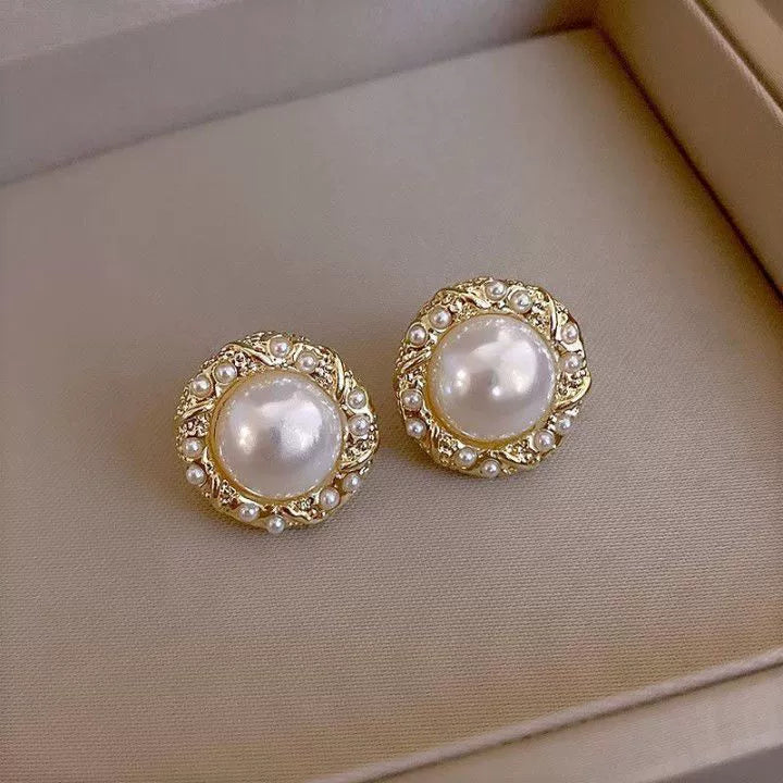 Retro Hong Kong Style Elegant Stud Earrings for Women 2025 New Arrival Best Selling Internet Celebrity Niche Style Fancy Stud Earrings Golden Versatile Stud Earrings