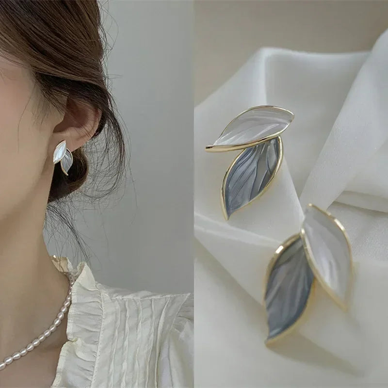 LATS New Korean Arrival Metal Trendy Fresh Lovely Sweet Grey Leaf Stud Earrings for Women 2024 Fashion Jewelry Gifts