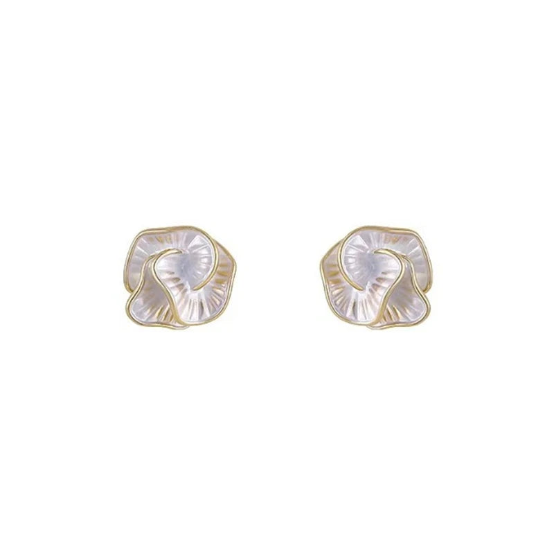 Gentle Camellia Earrings Light Luxury Fashionable Temperament High End Feeling Niche Design Flower Earrings For Women